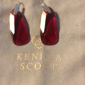Kendra Scott drop earrings